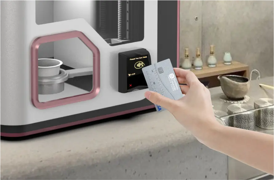 Pagamento con carta sul distributore automatico da banco